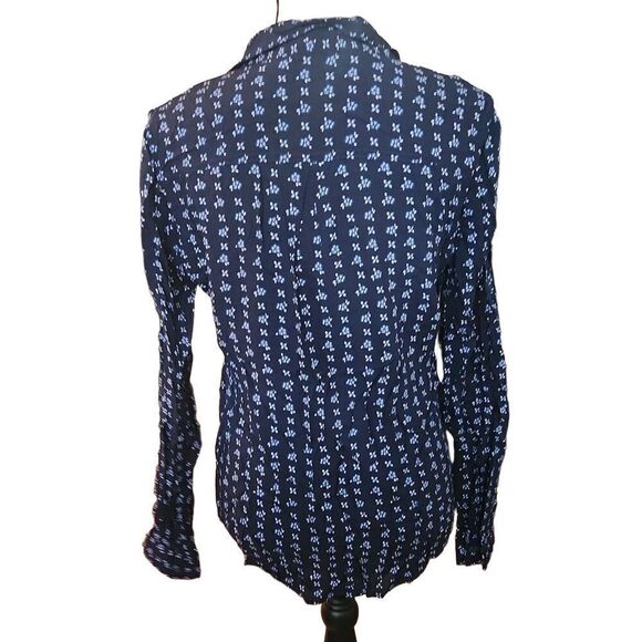 MAURICES Button Down Criss Cross Cut Out Sleeve Top - Picture 5 of 8